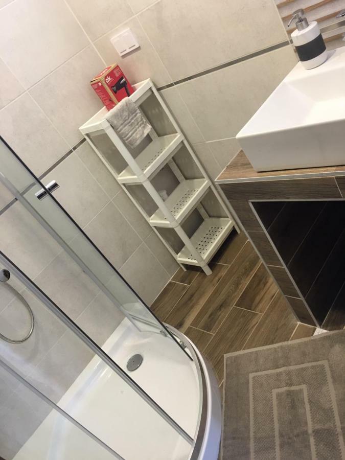 Вилла Konrad Apartman Балатонмариафюрдё Экстерьер фото