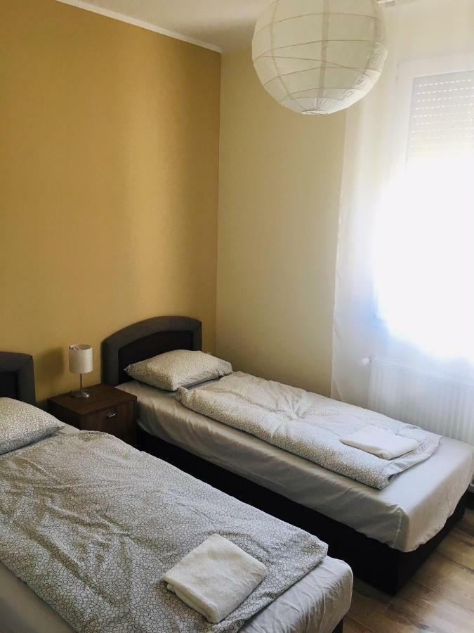 Вилла Konrad Apartman Балатонмариафюрдё Экстерьер фото
